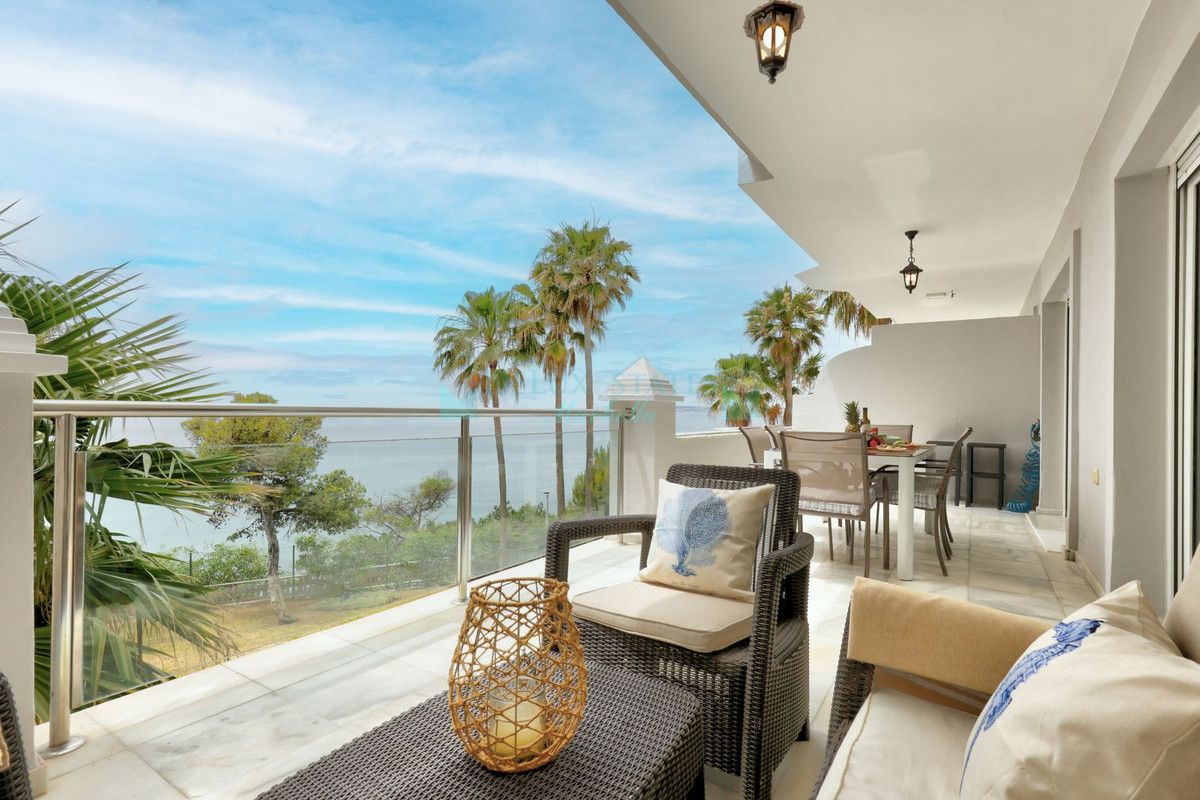 Apartamento en venta en Estepona