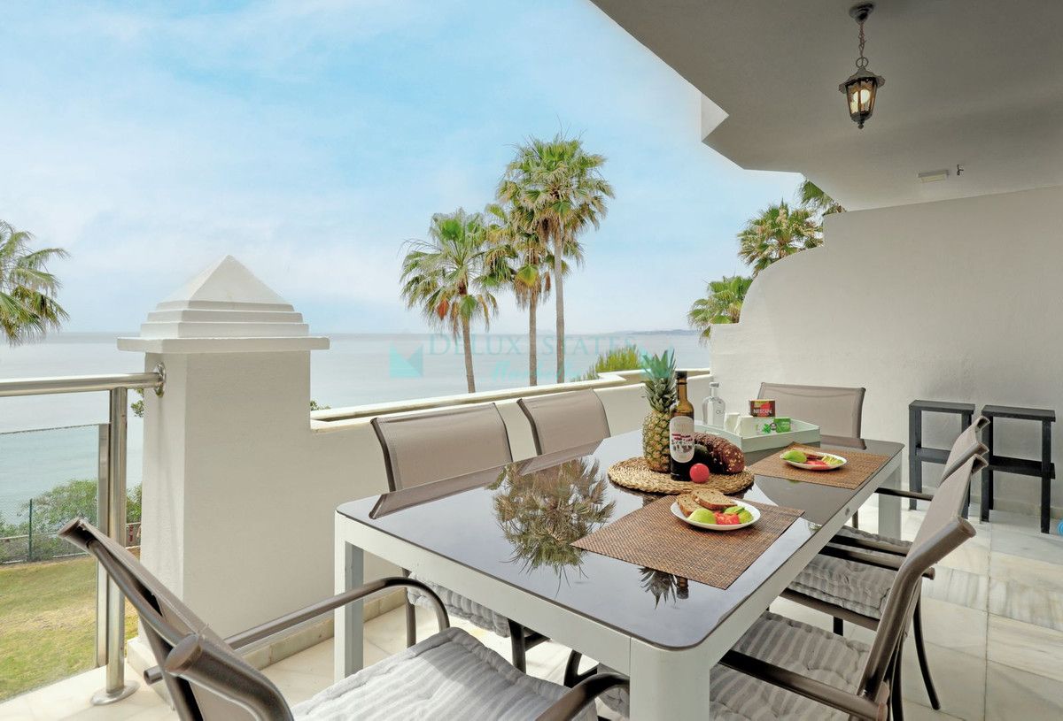 Apartamento en venta en Estepona