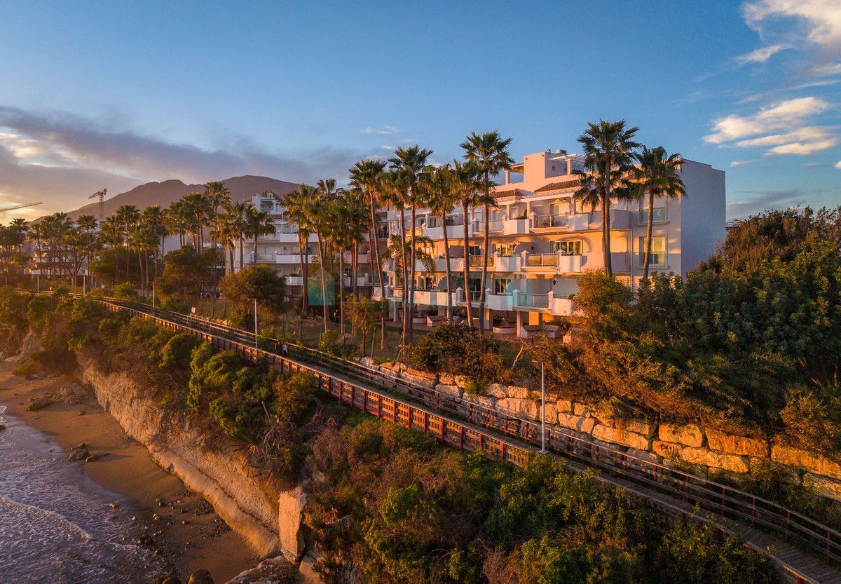 Apartamento en venta en Estepona