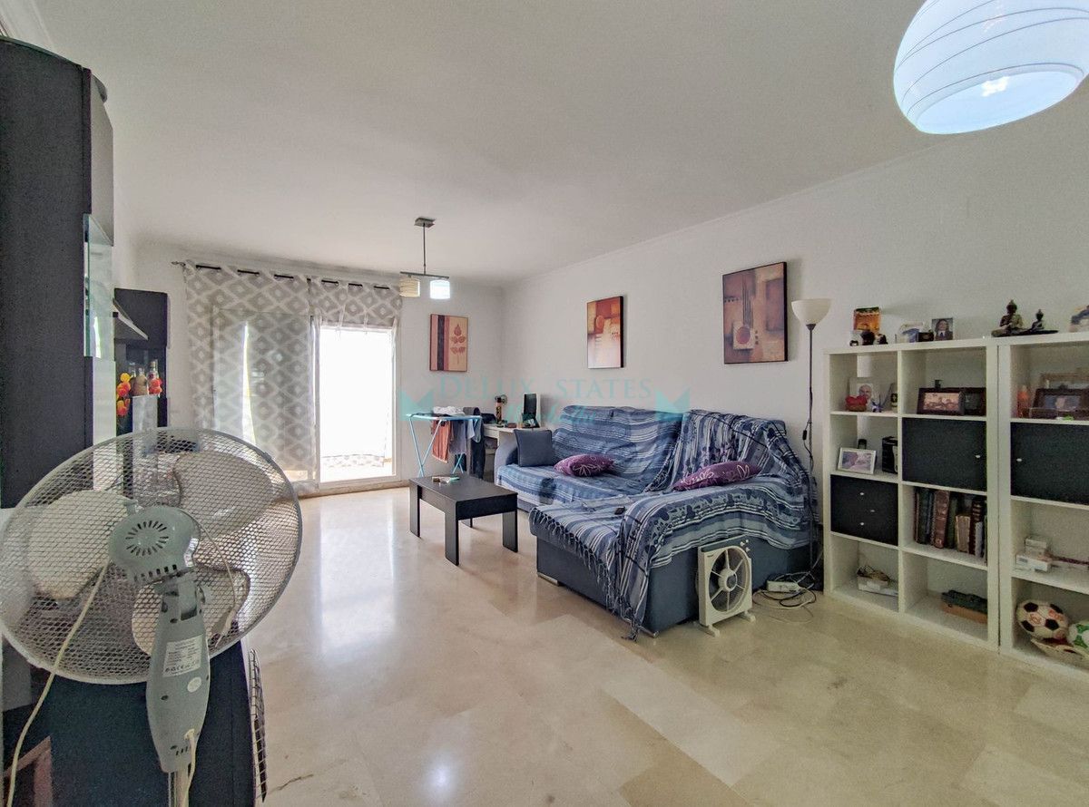 Penthouse for sale in El Paraiso, Estepona