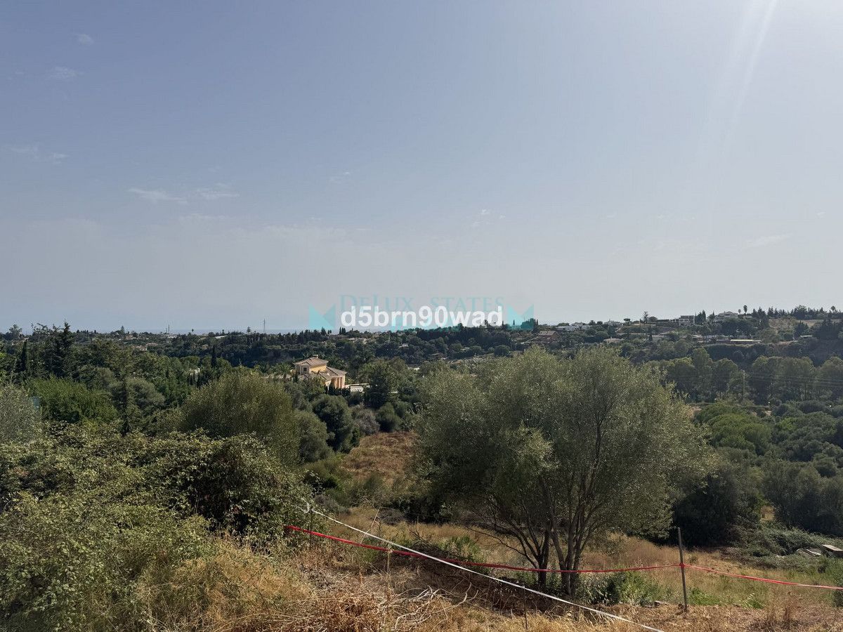 Villa for sale in Estepona