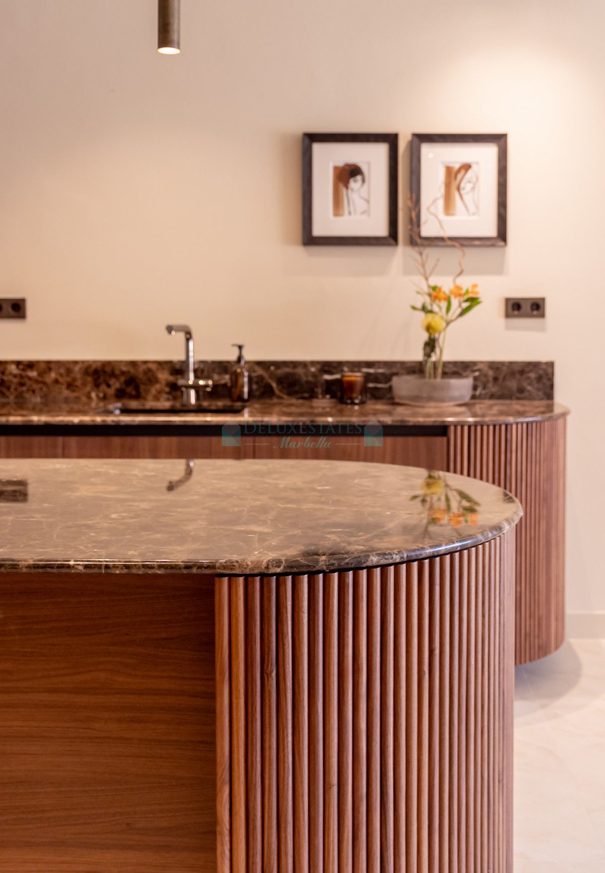 Town House for sale in Marbella Golden Mile