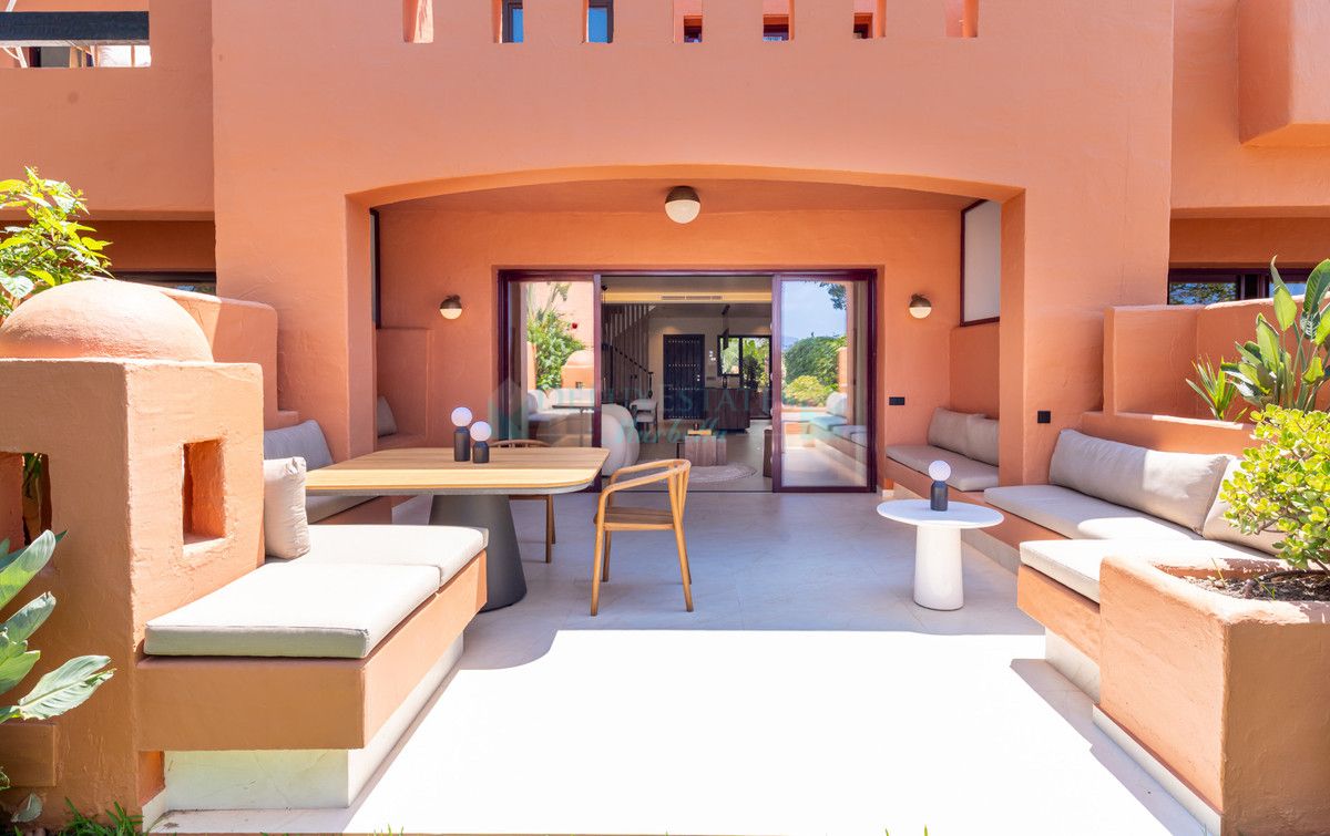 Town House for sale in Marbella Golden Mile