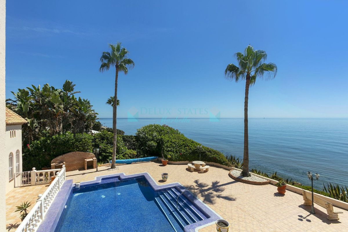 Villa for sale in Marbesa, Marbella East