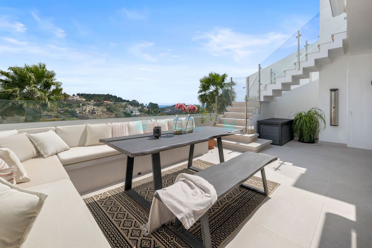 Penthouse for sale in La Quinta, Benahavis