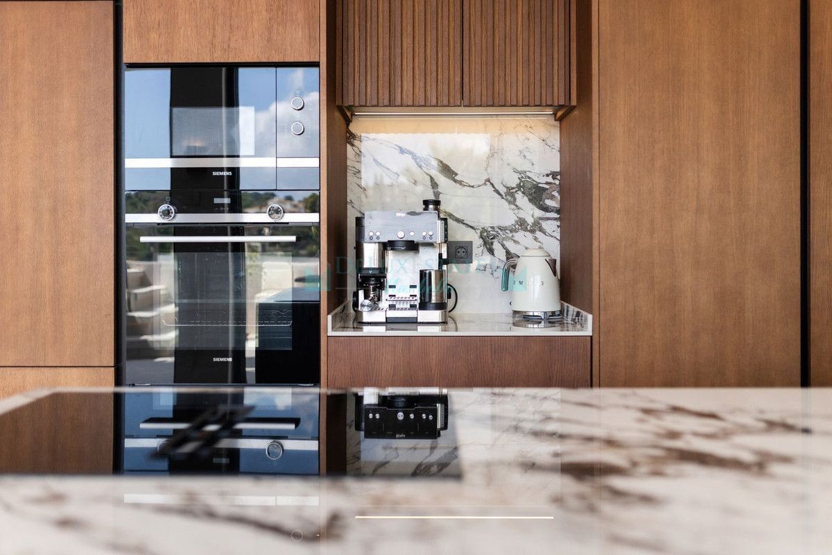 Penthouse for sale in La Quinta, Benahavis