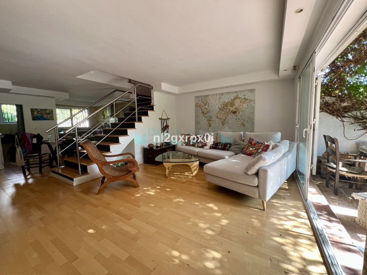 Town House for rent in Marbella