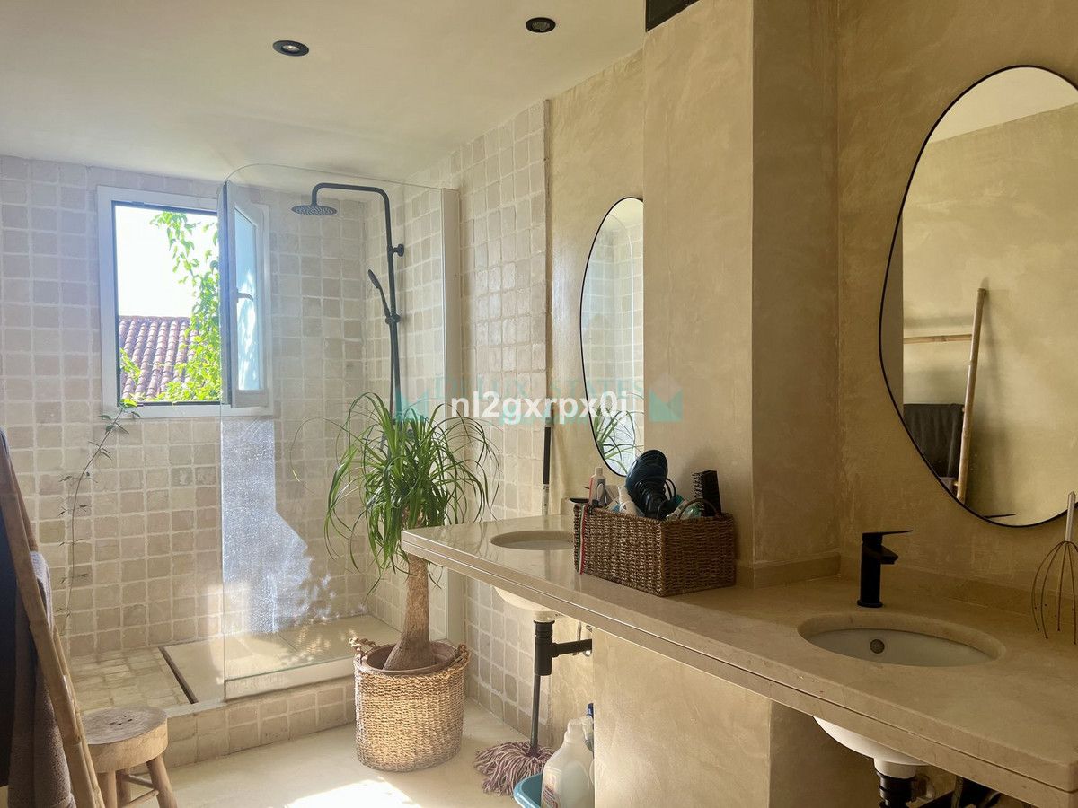 Town House for rent in Marbella