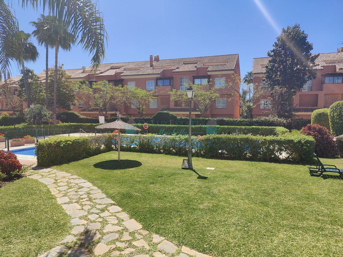 Ground Floor Apartment for rent in Marbella - Puerto Banus