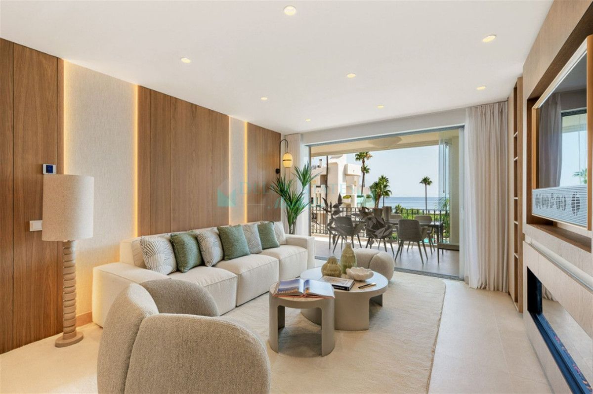 Apartamento en venta en New Golden Mile, Estepona