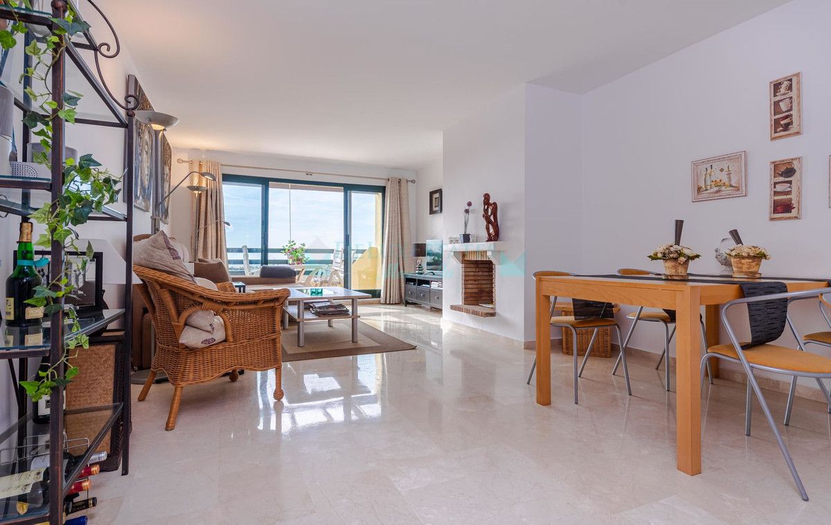 Penthouse for sale in Selwo, Estepona
