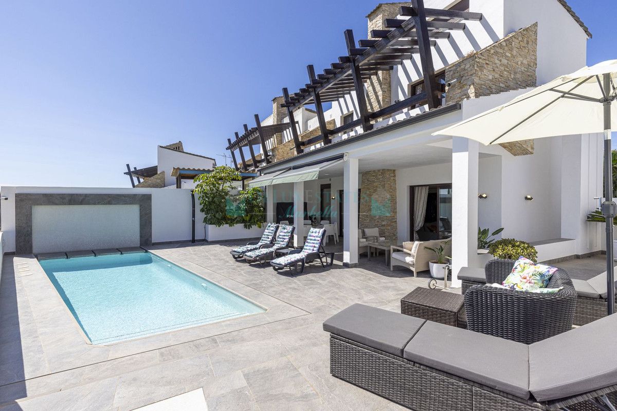 Semi Detached Villa for rent in Estepona