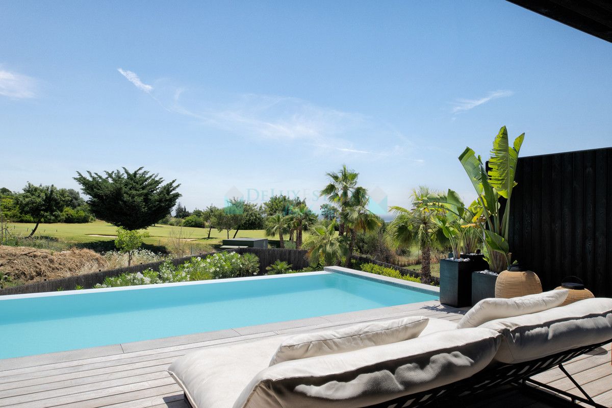 Villa for sale in Valle Romano, Estepona