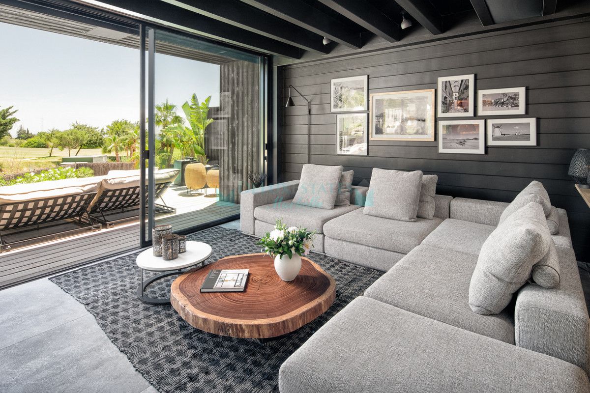 Villa for sale in Valle Romano, Estepona