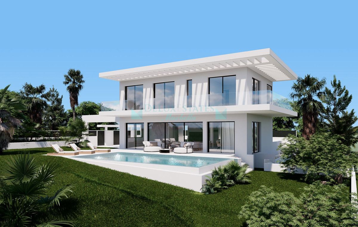 Villa for sale in Elviria, Marbella East