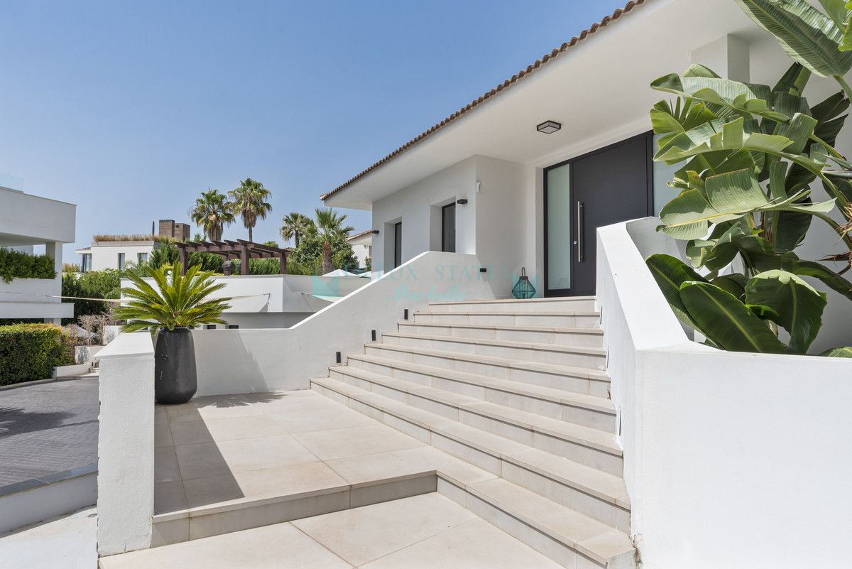 Villa en alquiler en Nueva Andalucia
