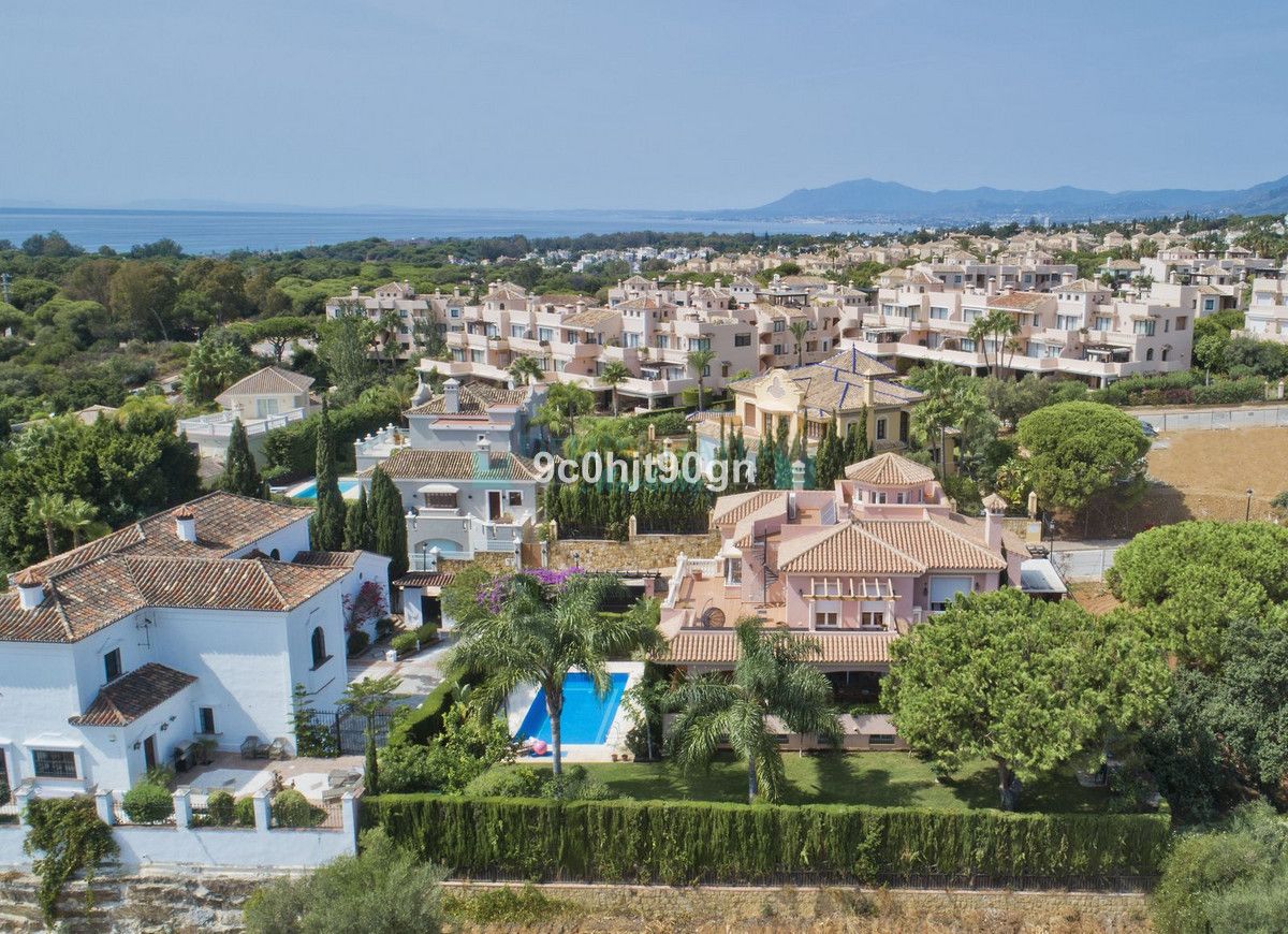 Villa for sale in Elviria, Marbella East