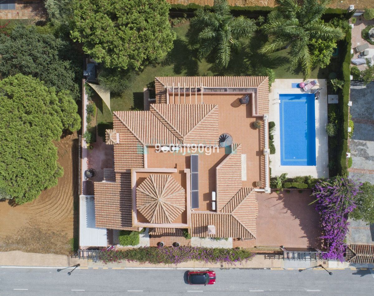 Villa for sale in Elviria, Marbella East