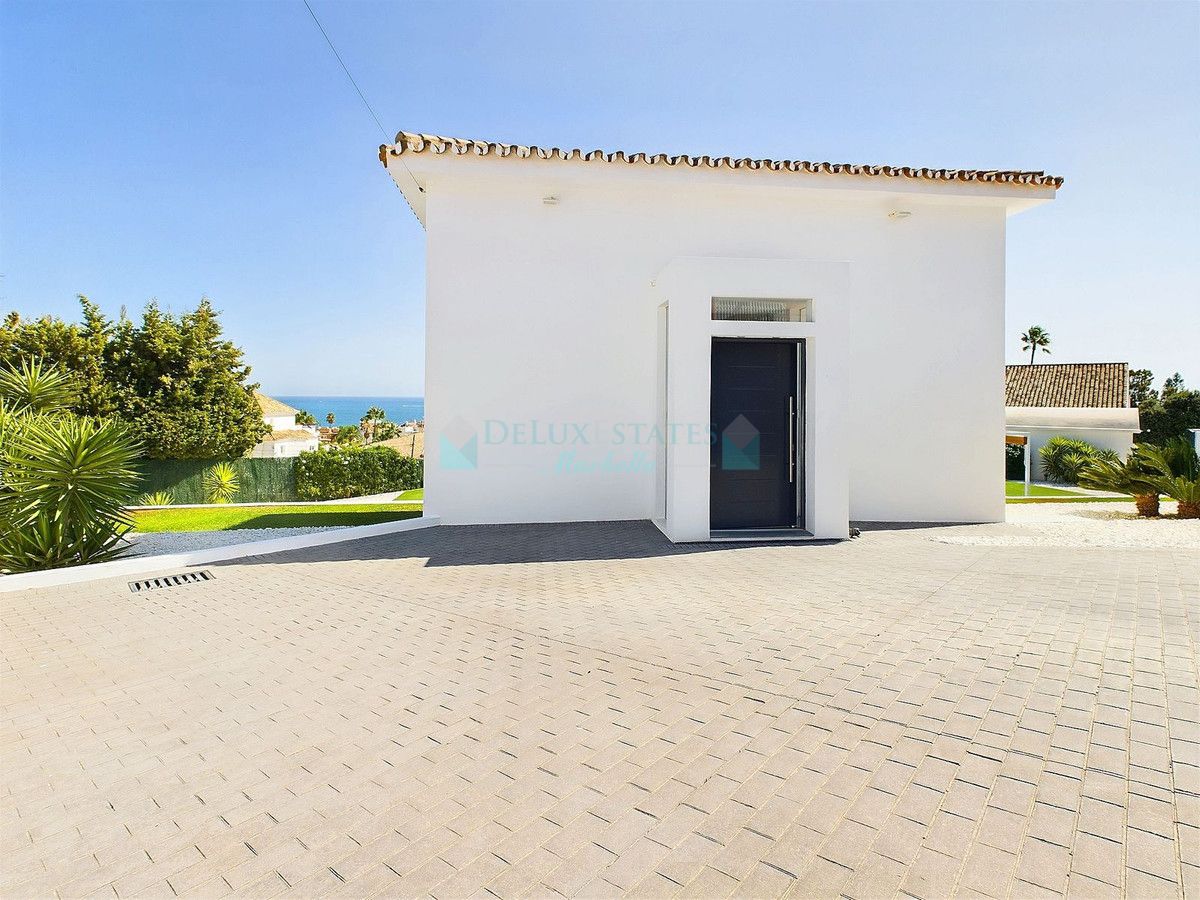 Villa en venta en Estepona