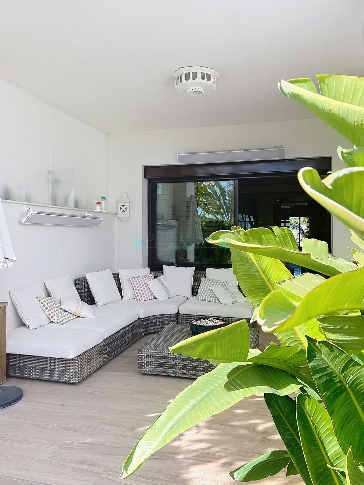 Ground Floor Apartment for sale in El Paraiso, Estepona