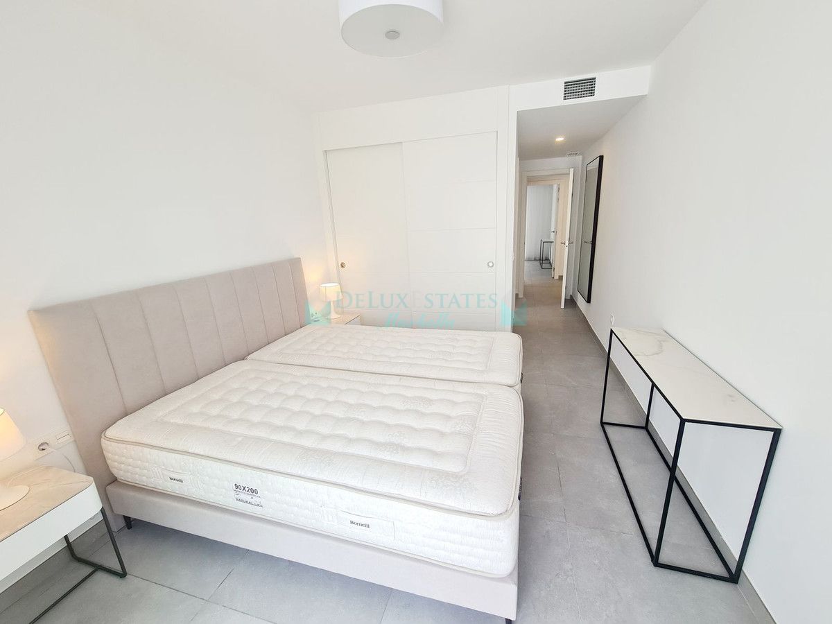 Apartamento en alquiler en Elviria, Marbella Este