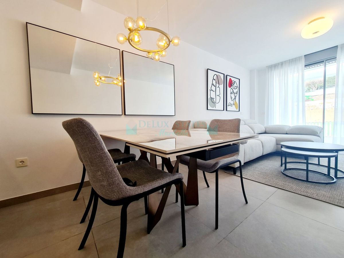 Apartamento en alquiler en Elviria, Marbella Este