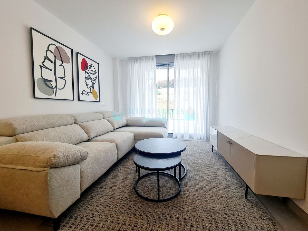 Apartamento en alquiler en Elviria, Marbella Este