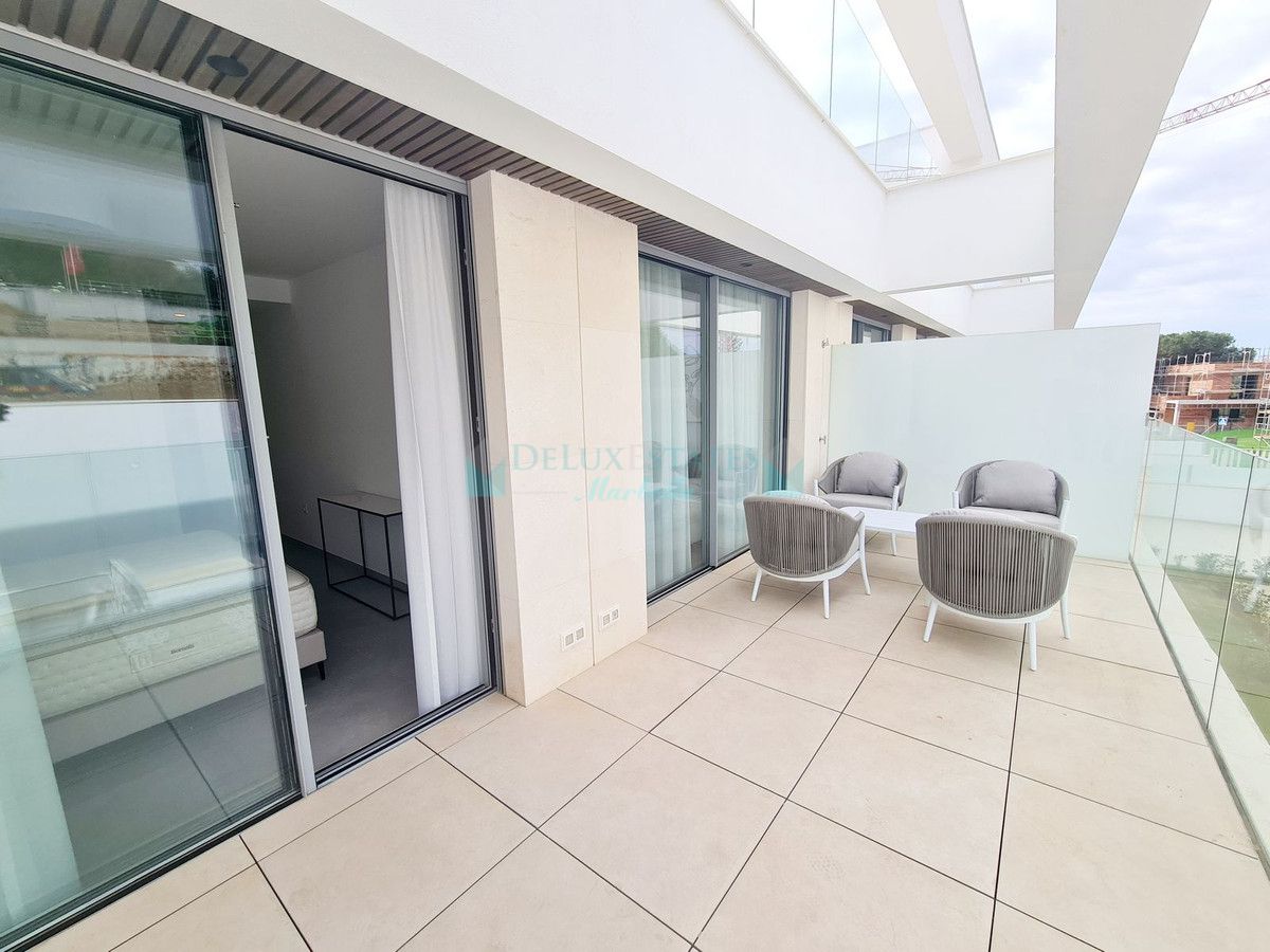 Apartamento en alquiler en Elviria, Marbella Este