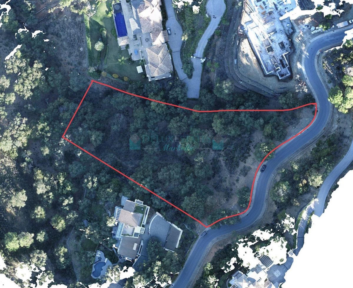 Residential Plot for sale in La Zagaleta, Benahavis