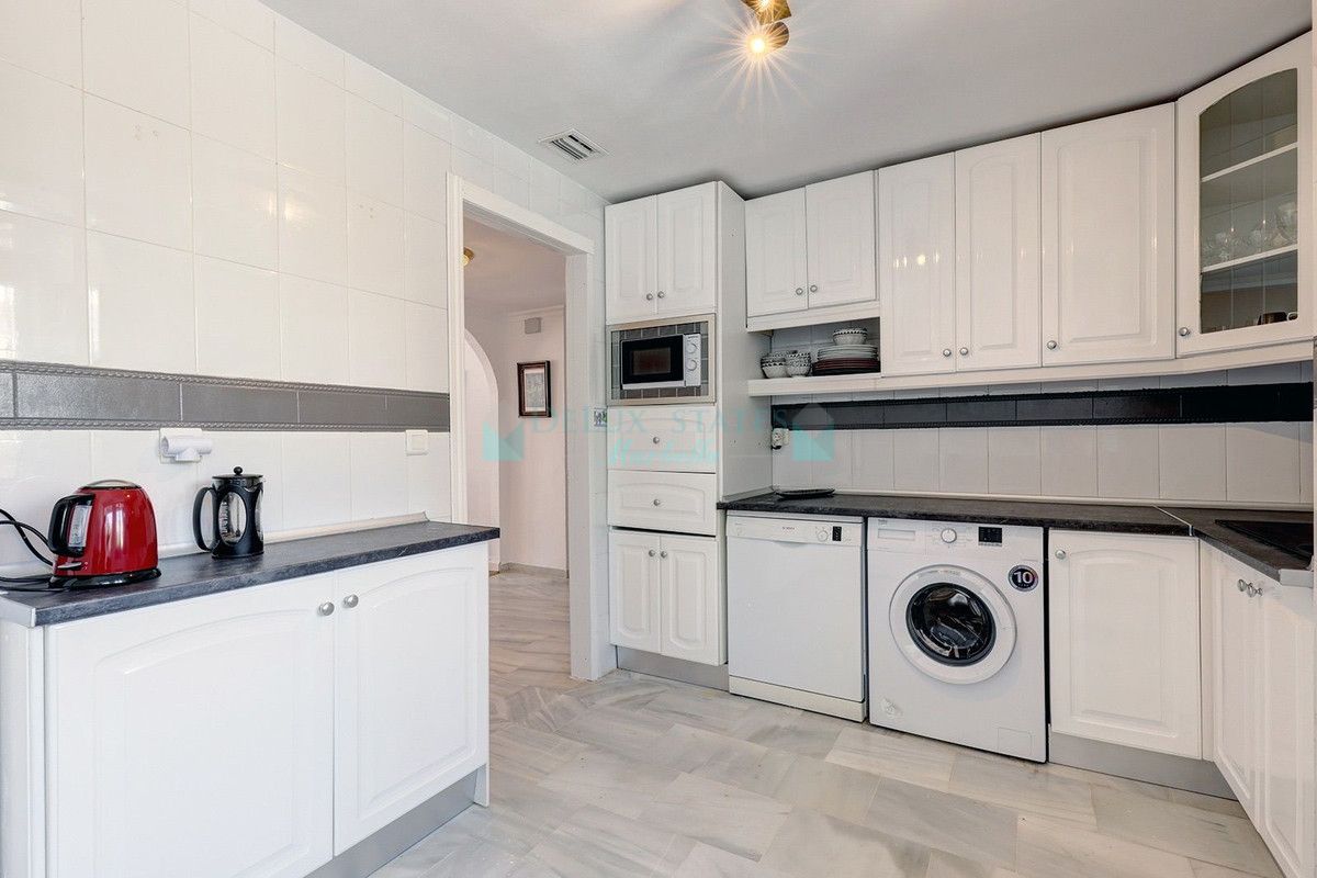 Town House for rent in Estepona