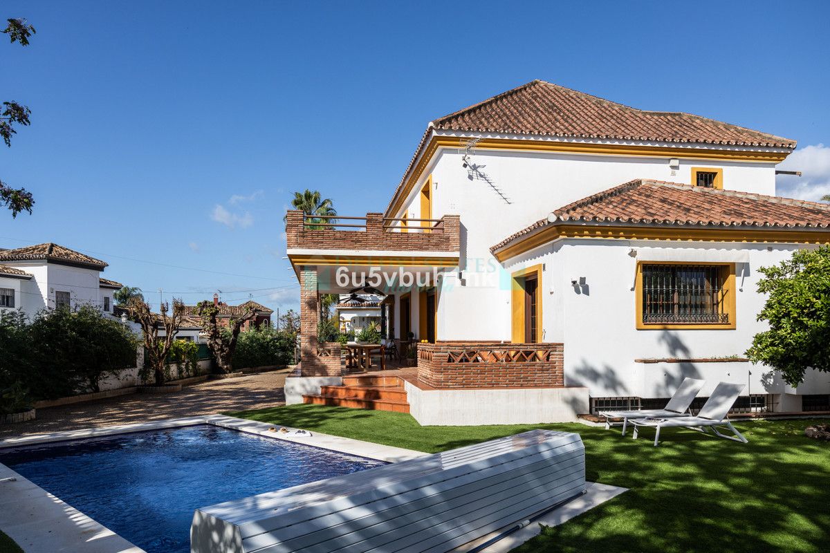 Villa for sale in San Pedro de Alcantara