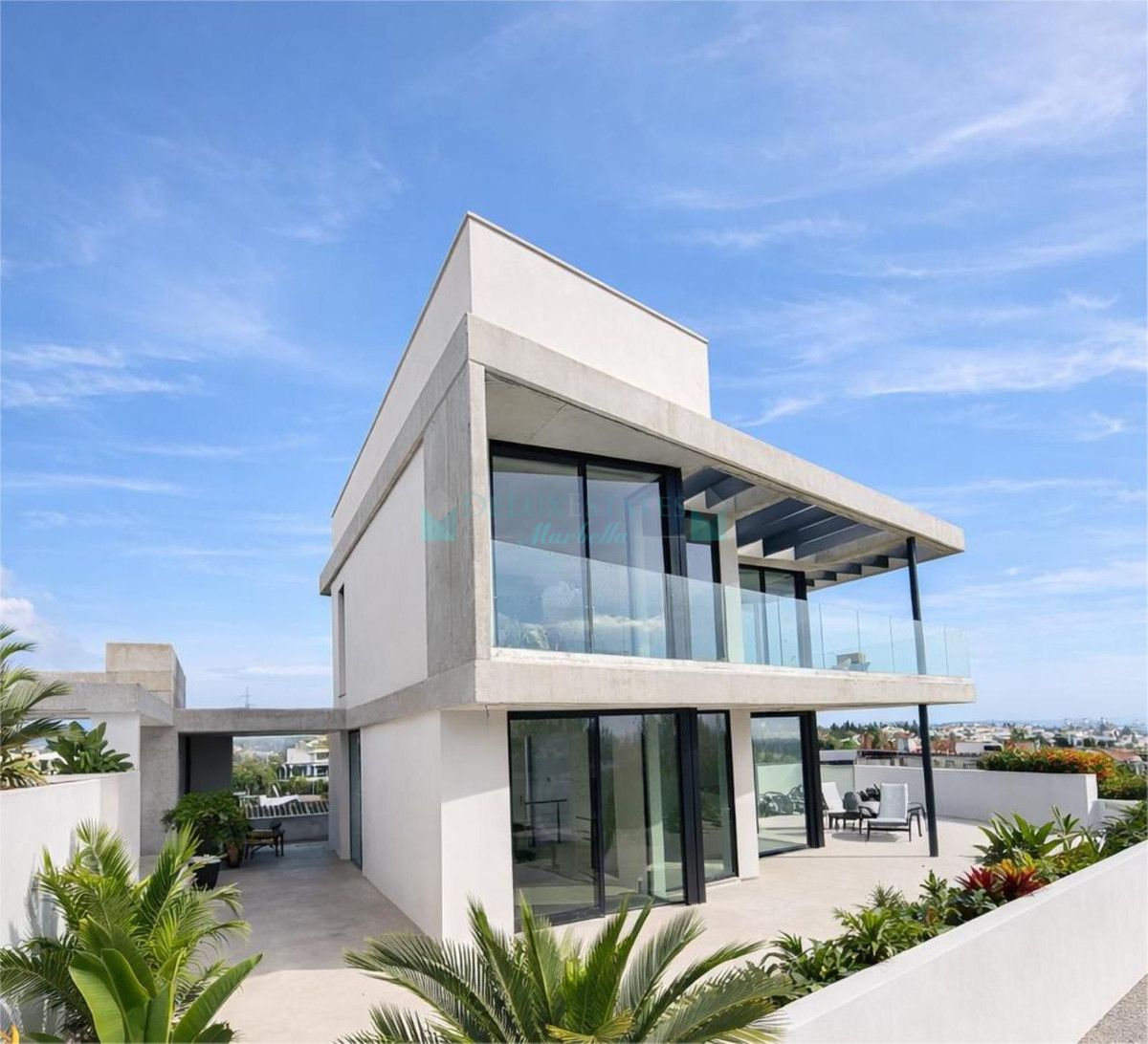 Villa for rent in Nueva Andalucia