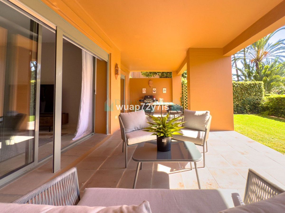 Ground Floor Apartment for sale in Estepona