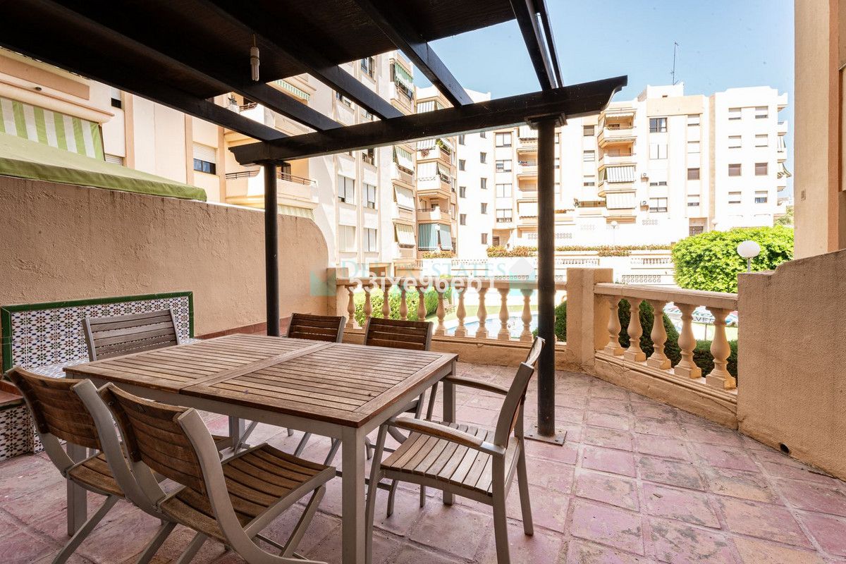 Apartamento en venta en Estepona