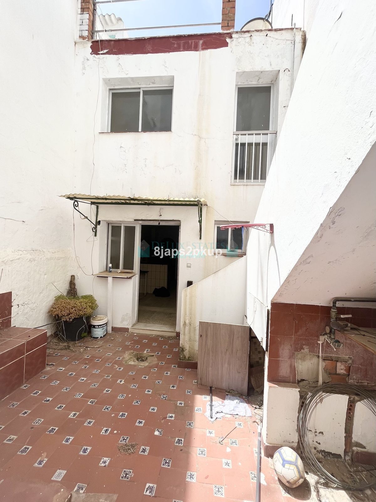 Town House for sale in Estepona