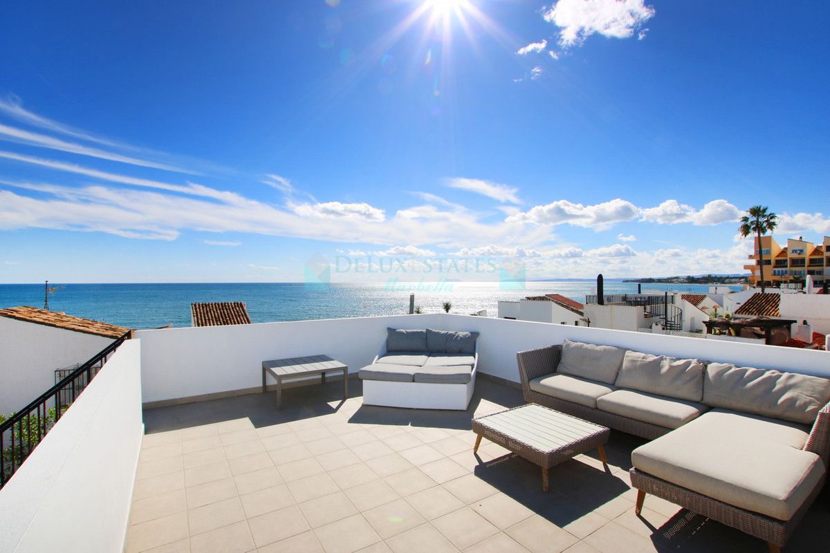 Town House for sale in Estepona