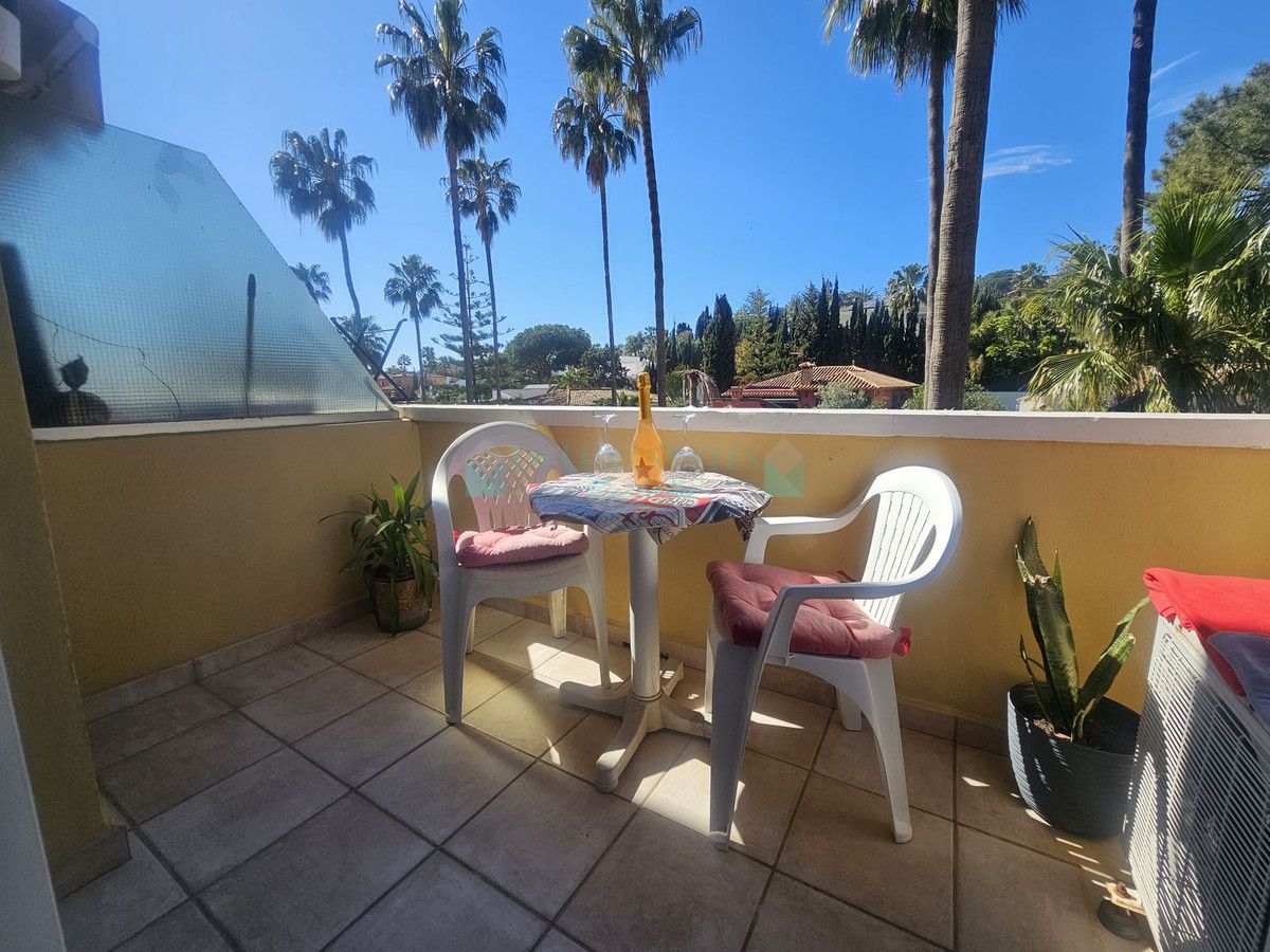 Apartamento Planta Baja en venta en Artola, Marbella Este