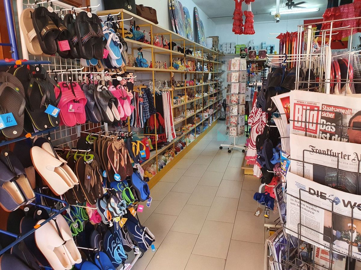 Shopping Centre for sale in Benavista, Estepona