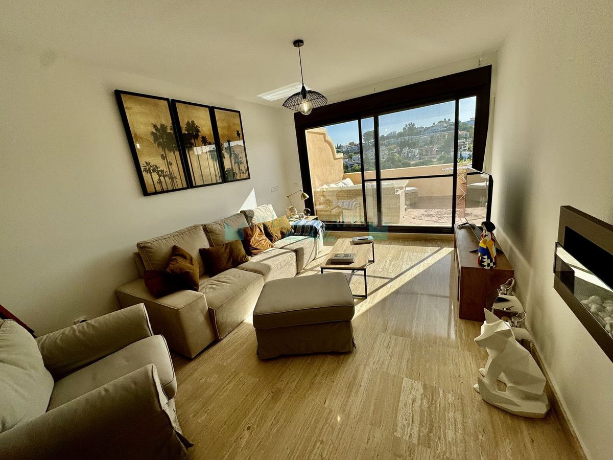 Penthouse for sale in Estepona