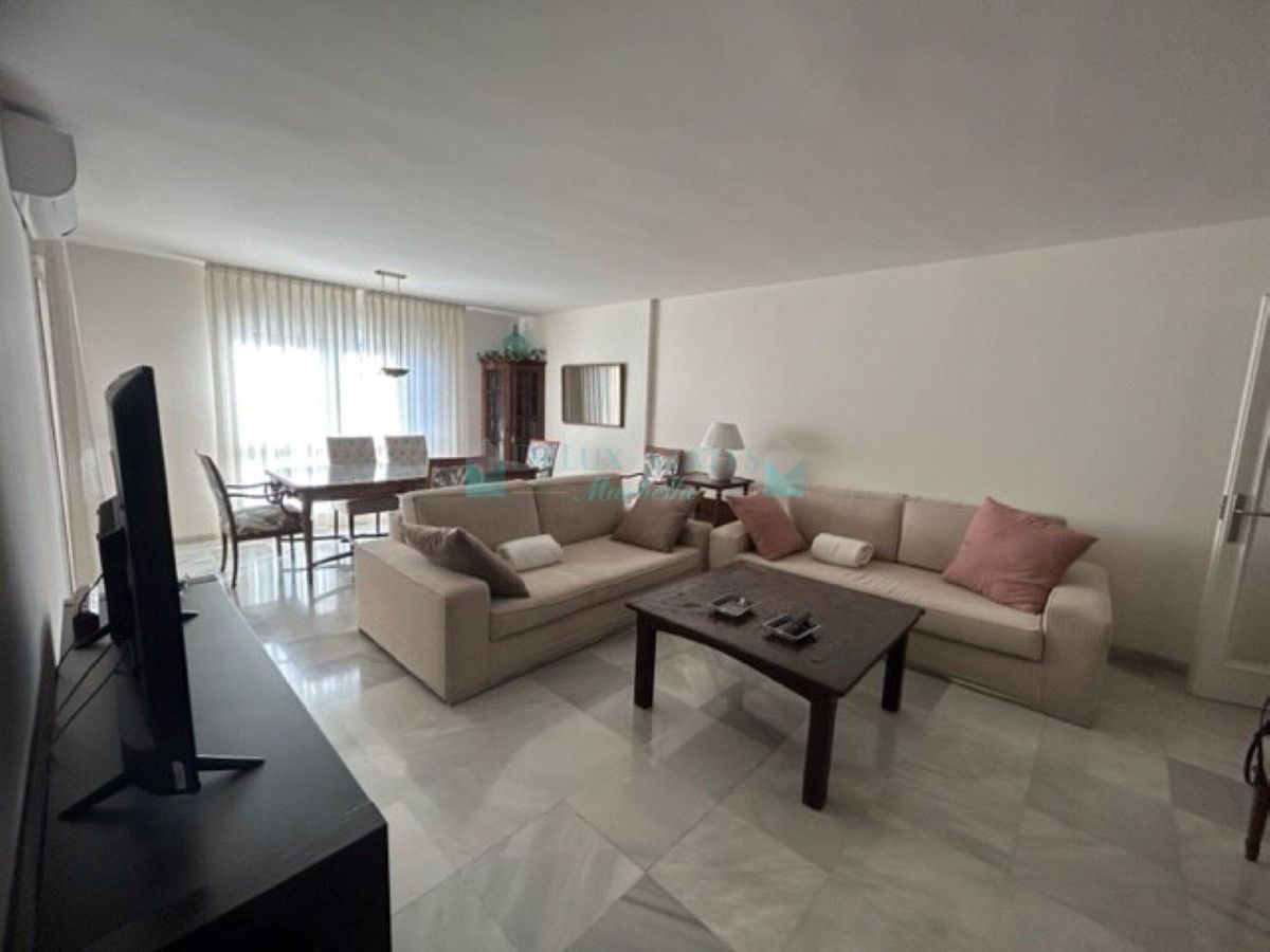 Apartamento en venta en Marbella