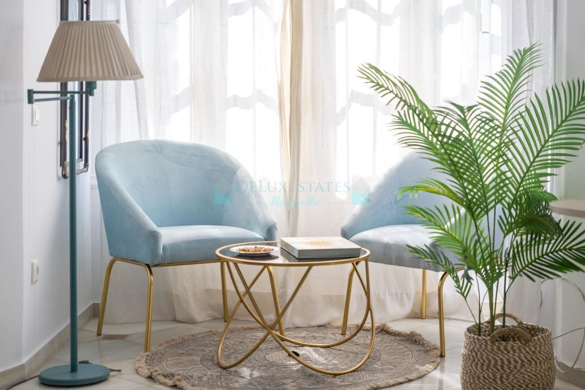 Villa for sale in Nueva Andalucia