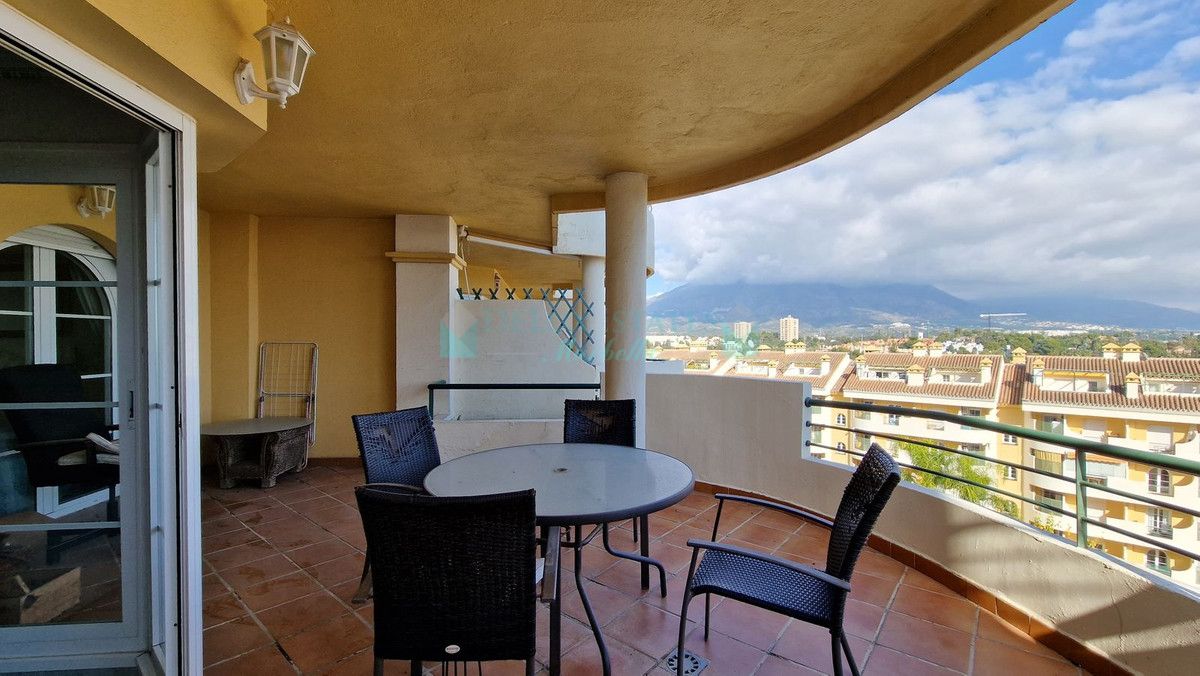 Apartment for sale in Nueva Andalucia