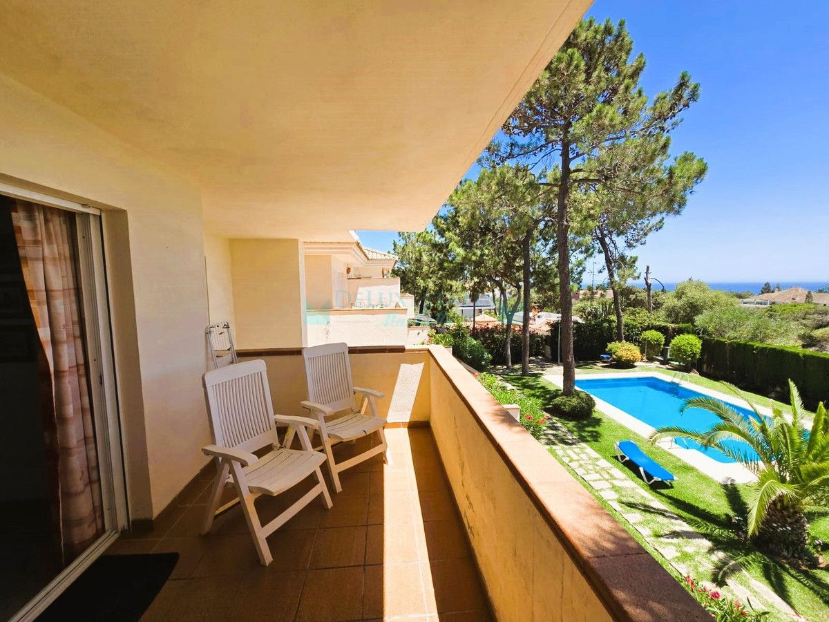 Apartment for sale in Carib Playa, Marbella East