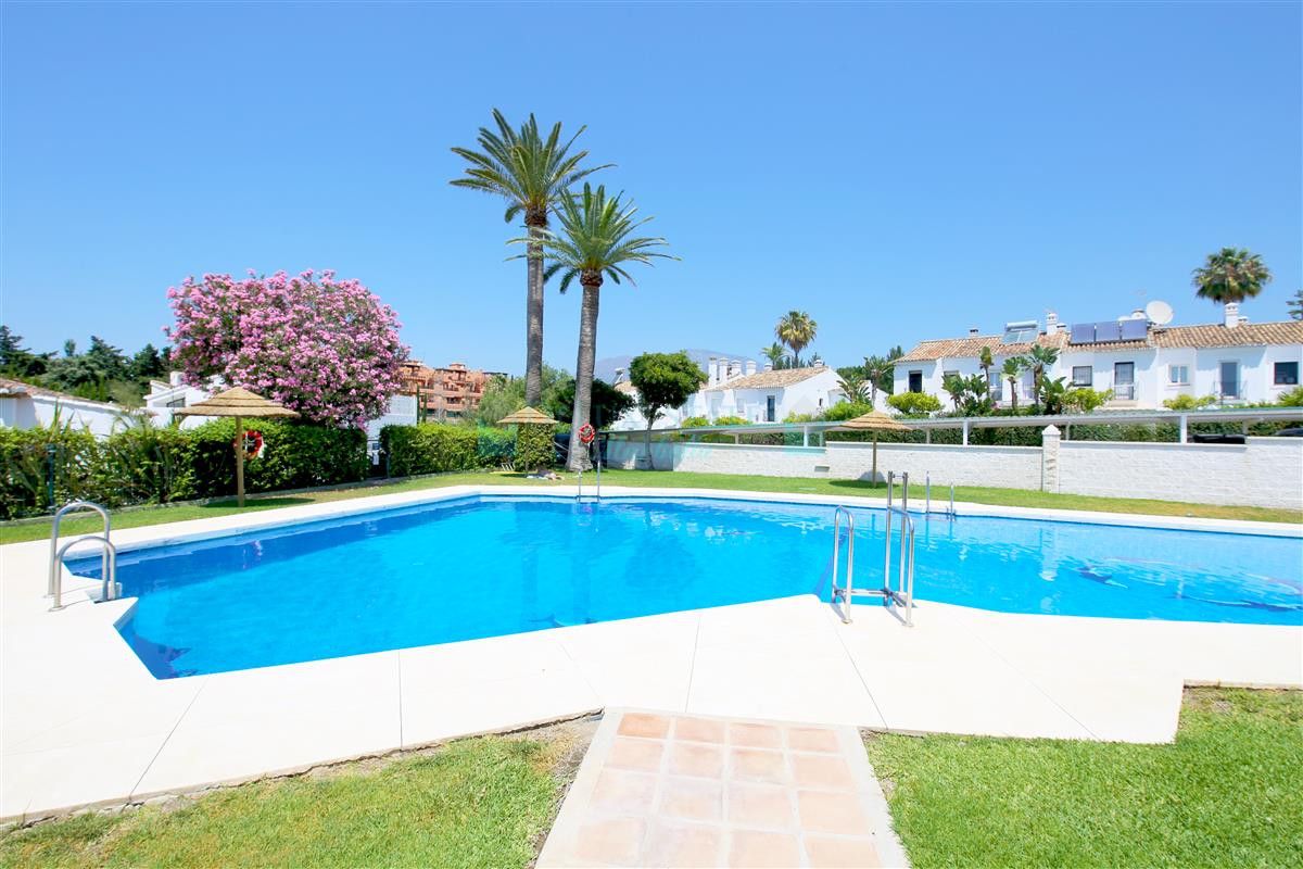 Adosado en alquiler en Estepona