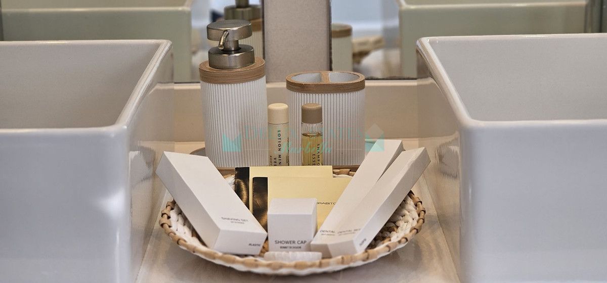 Villa for rent in La Mairena, Marbella East