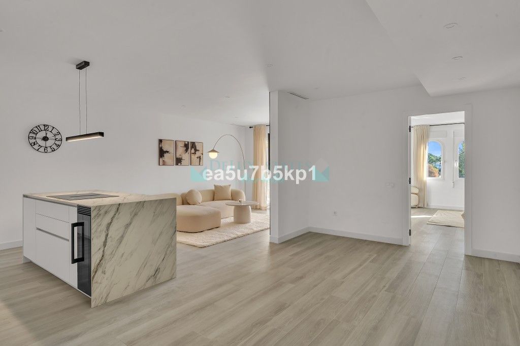 Apartamento en venta en Nueva Andalucia