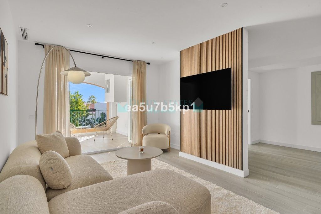 Apartamento en venta en Nueva Andalucia