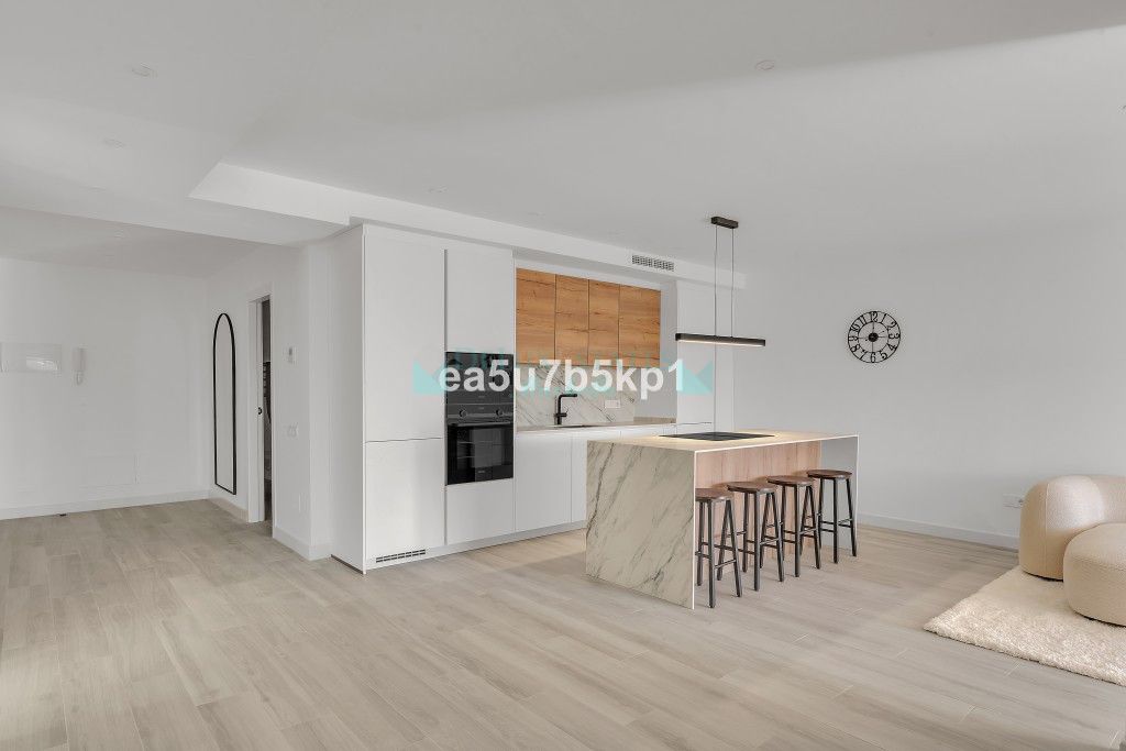 Apartamento en venta en Nueva Andalucia