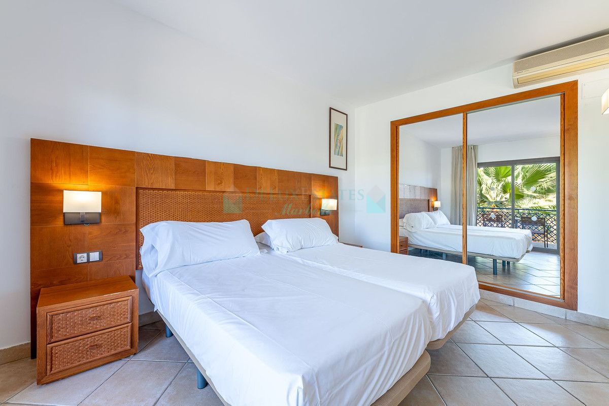 Penthouse for sale in Benahavis