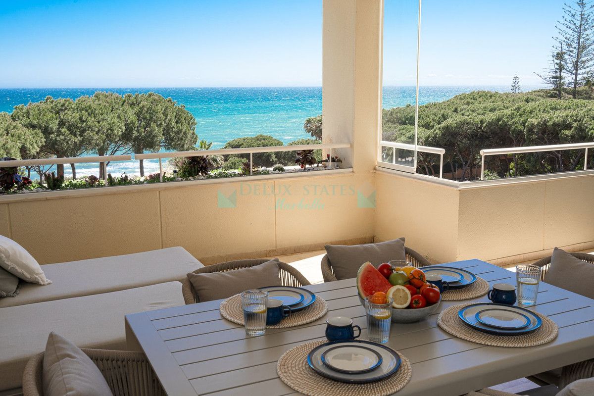 Apartment for rent in Cabopino, Marbella East